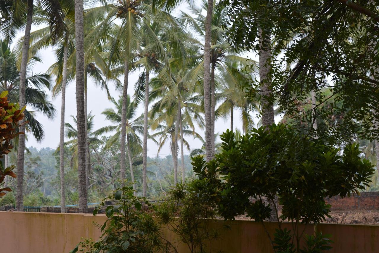 Indeevaram Apartments Kovalam Exterior photo