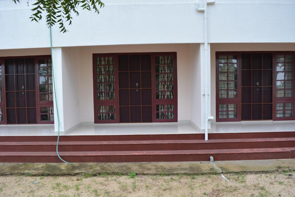 Indeevaram Apartments Kovalam Room photo