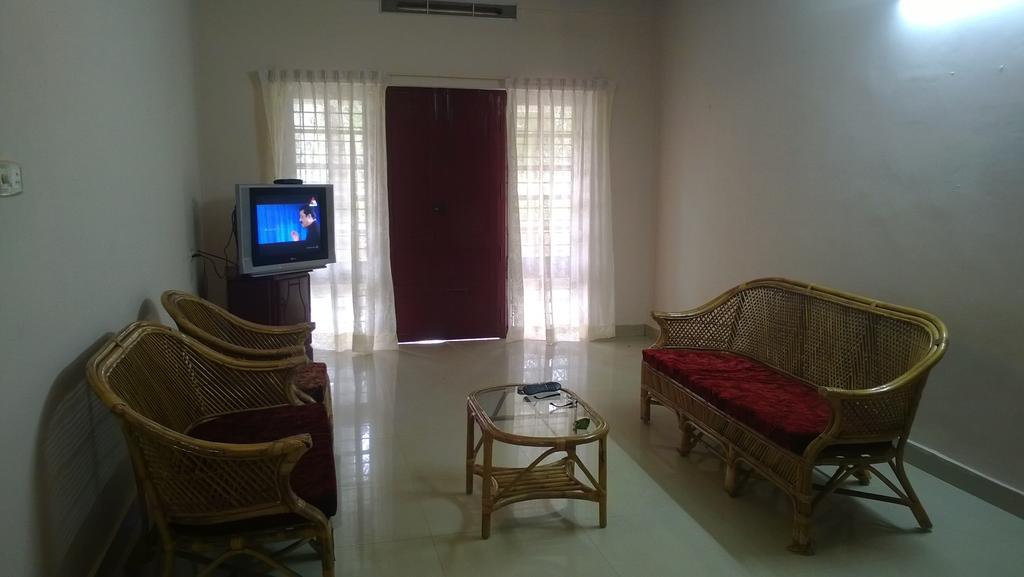 Indeevaram Apartments Kovalam Room photo