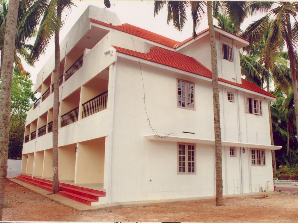 Indeevaram Apartments Kovalam Room photo